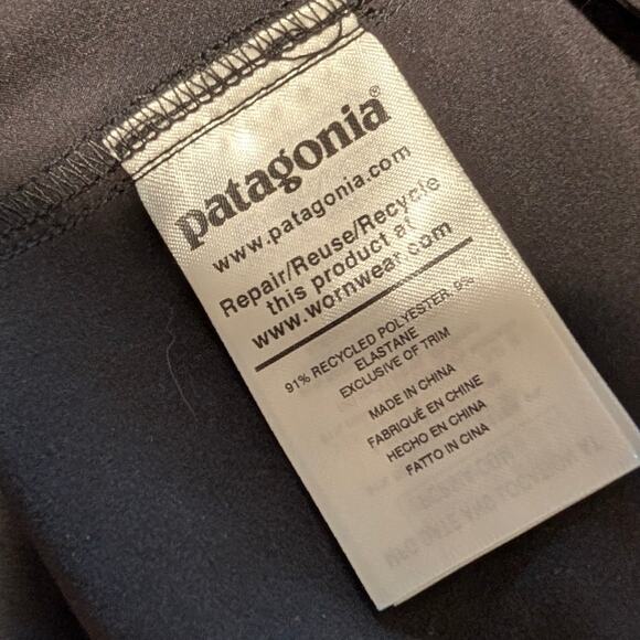 Patagonia Black Lightweight Fleetwith Sleeveless Belted Short Dress, size XS - Picture 10 of 10